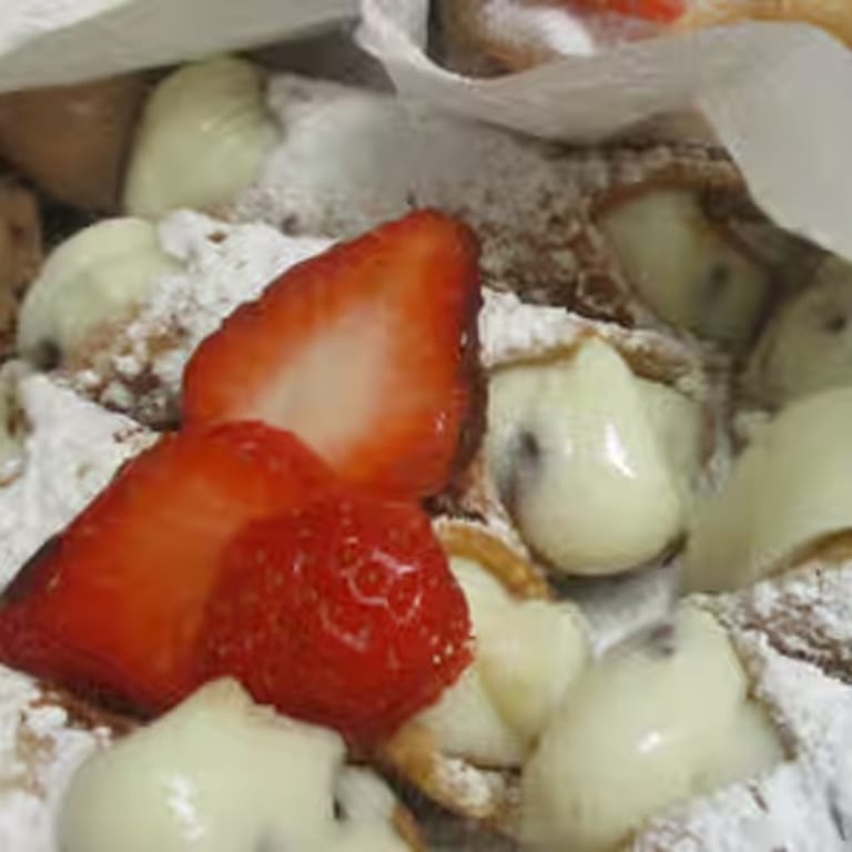 Delicious Cannoli Await You